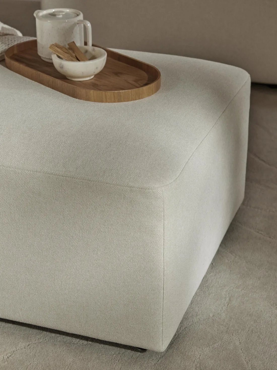 Puf reposapiés Melva, 99 x 72 cm