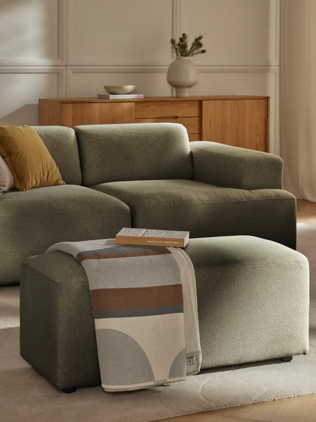 Puf reposapiés Melva, 99 x 42 cm