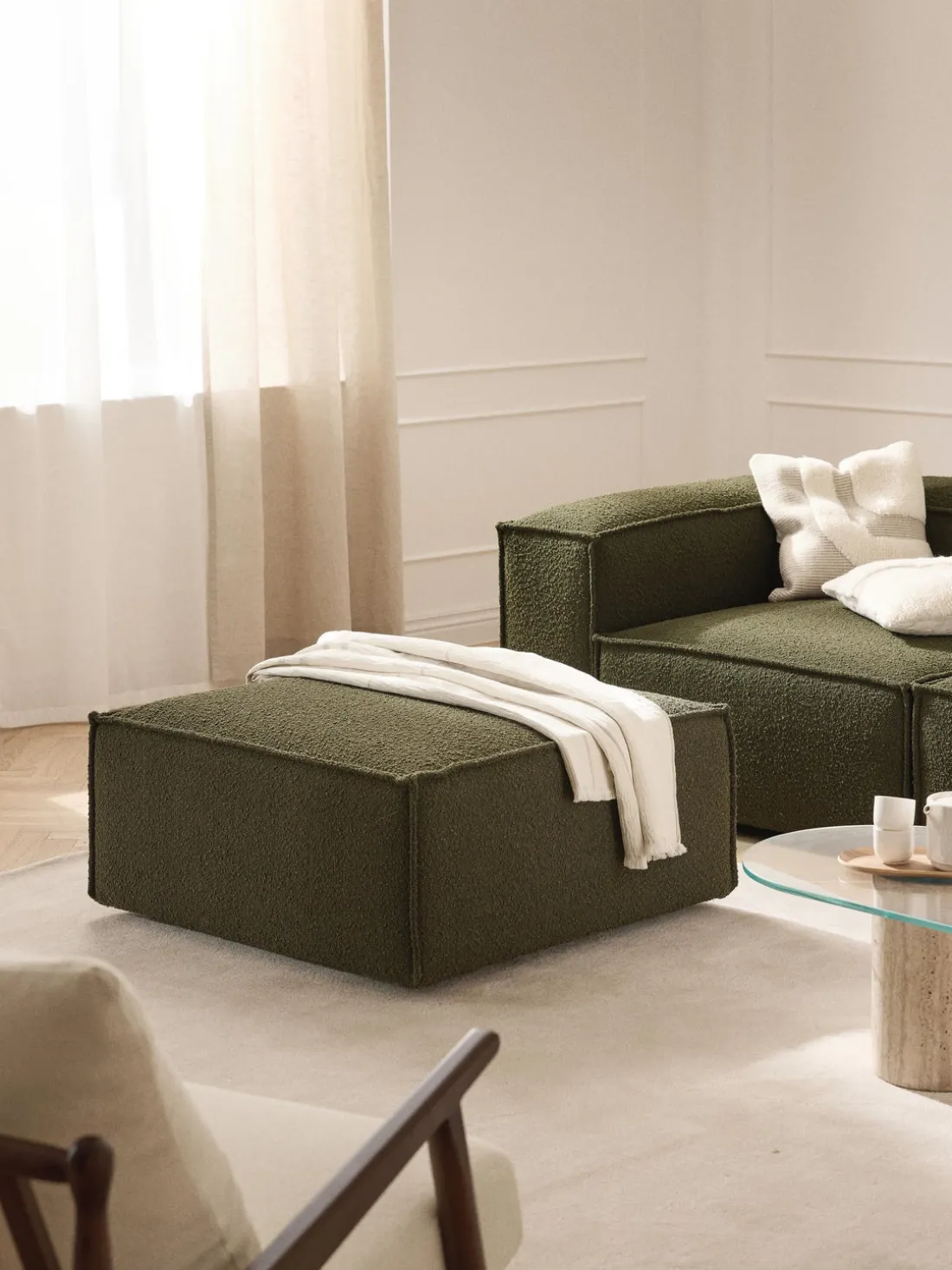 Reposapiés puf en tejido bouclé Lennon