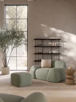 Reposapiés puf en tejido bouclé Wolke