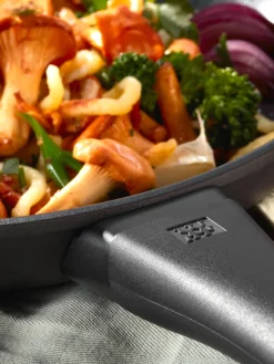 Sartén de metal Shine