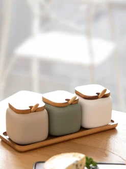 Set de especias con bandeja de servir Essentials, 4 pzas.