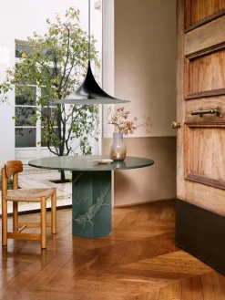 Silla artesanal de madera de pino Daumiller