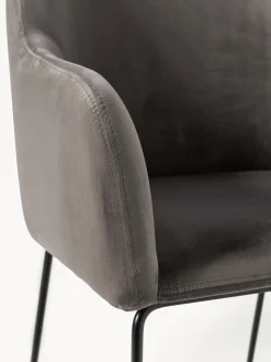 Silla con reposabrazos de terciopelo Isla