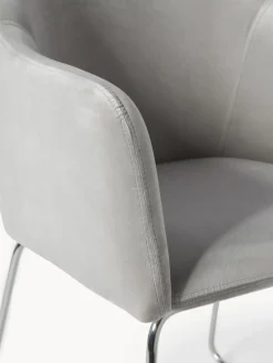 Silla con reposabrazos de terciopelo Isla