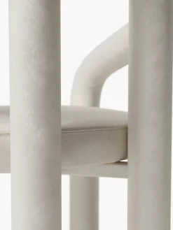 Silla con reposabrazos de terciopelo Calan