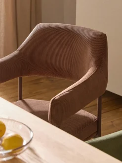 Silla con reposabrazos de pana Zoe