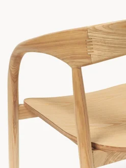Silla con reposabrazos de madera de fresno Camille
