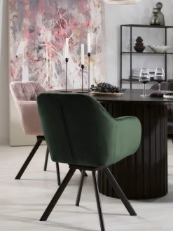 Silla con repozabrazos de terciopelo Lola