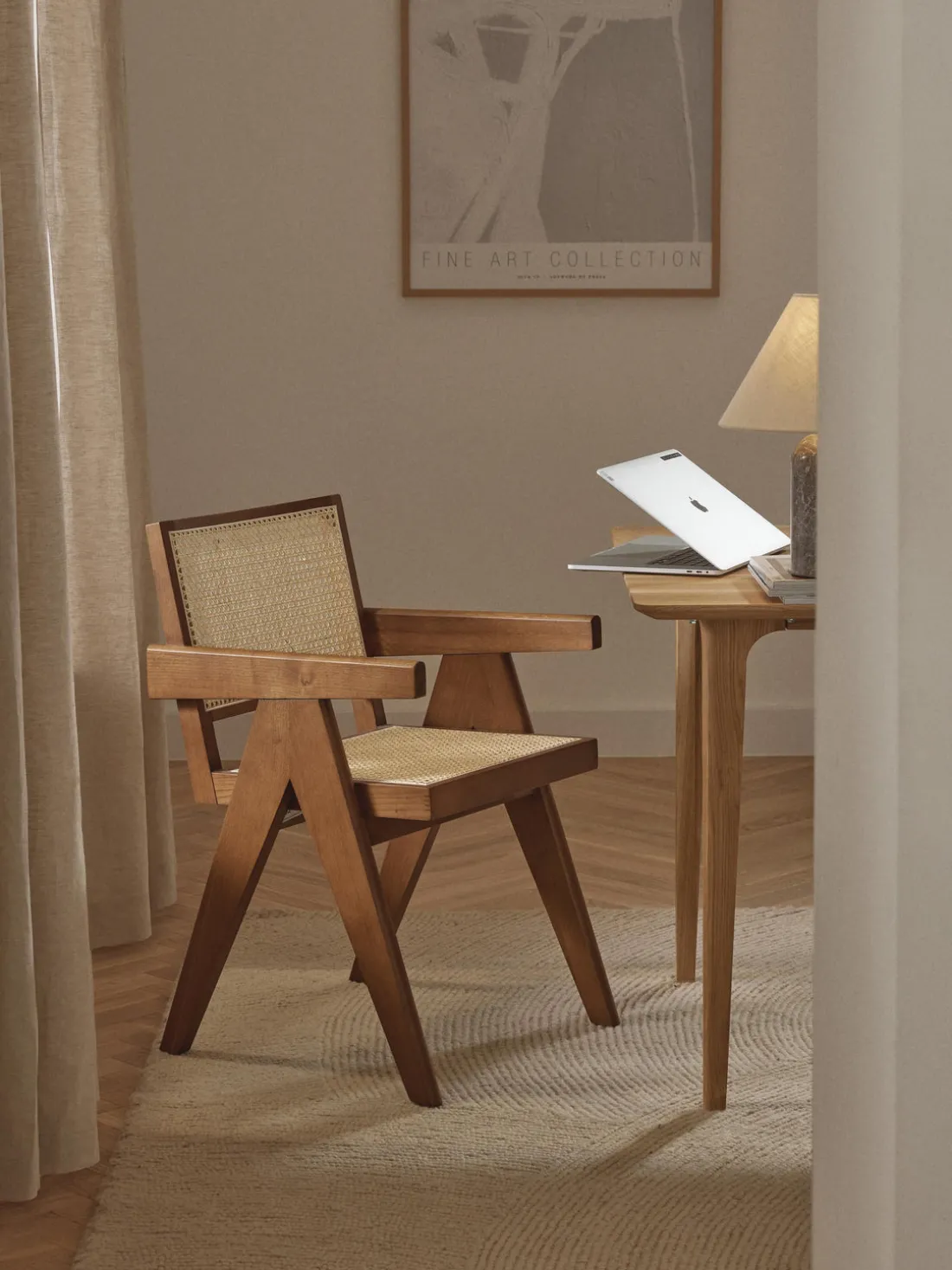 Silla con repozabrazos de tejido vienés Sissi