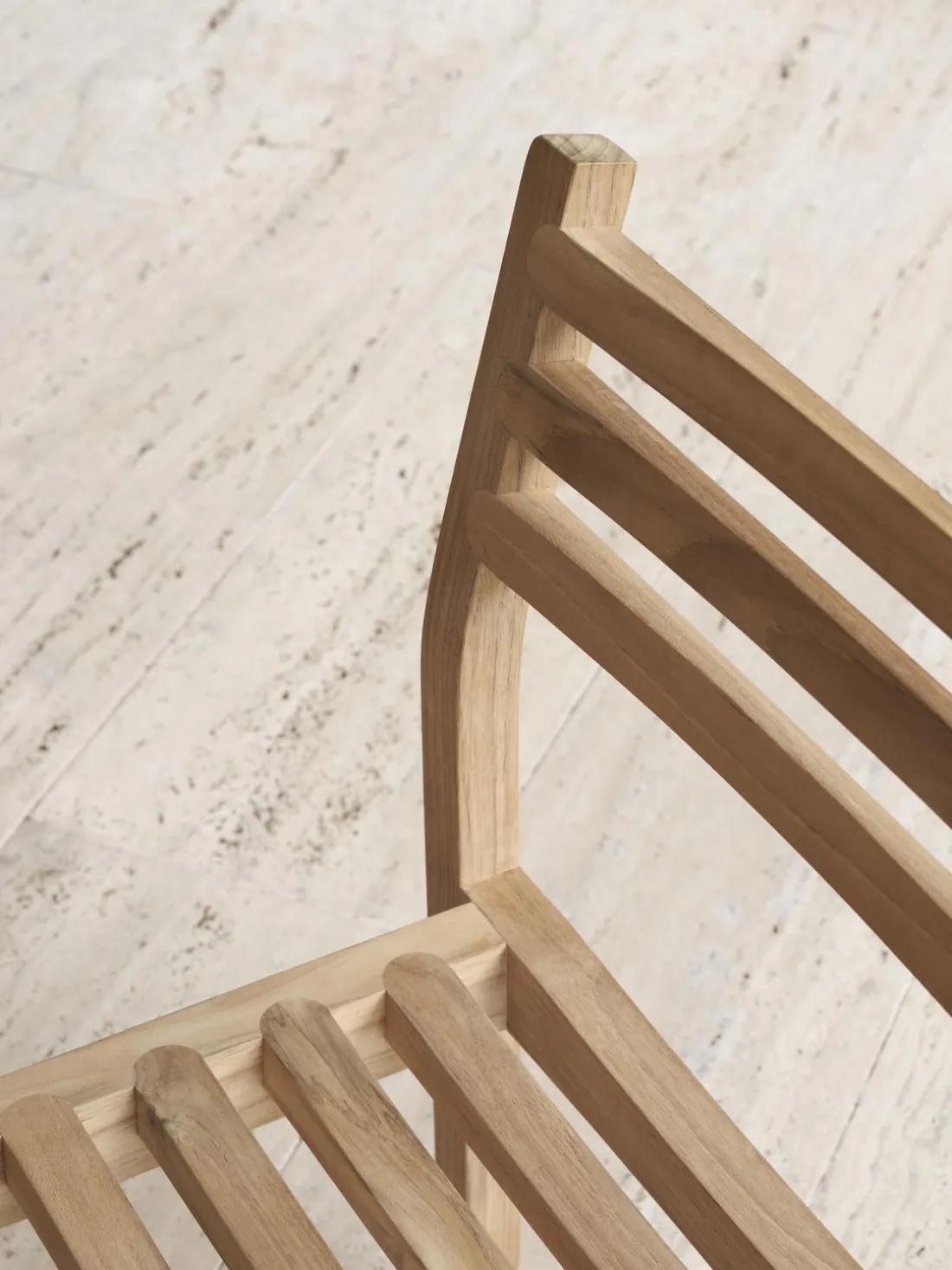 Silla de jardín apilable de madera de teca AH501