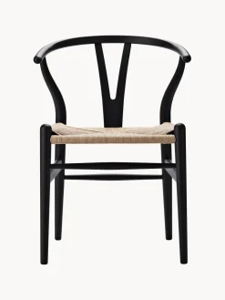 Silla de madera con asiento tejido a mano CH24