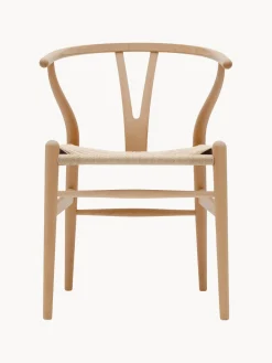Silla de madera con asiento tejido a mano CH24
