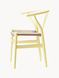 Silla de madera con asiento tejido a mano CH24