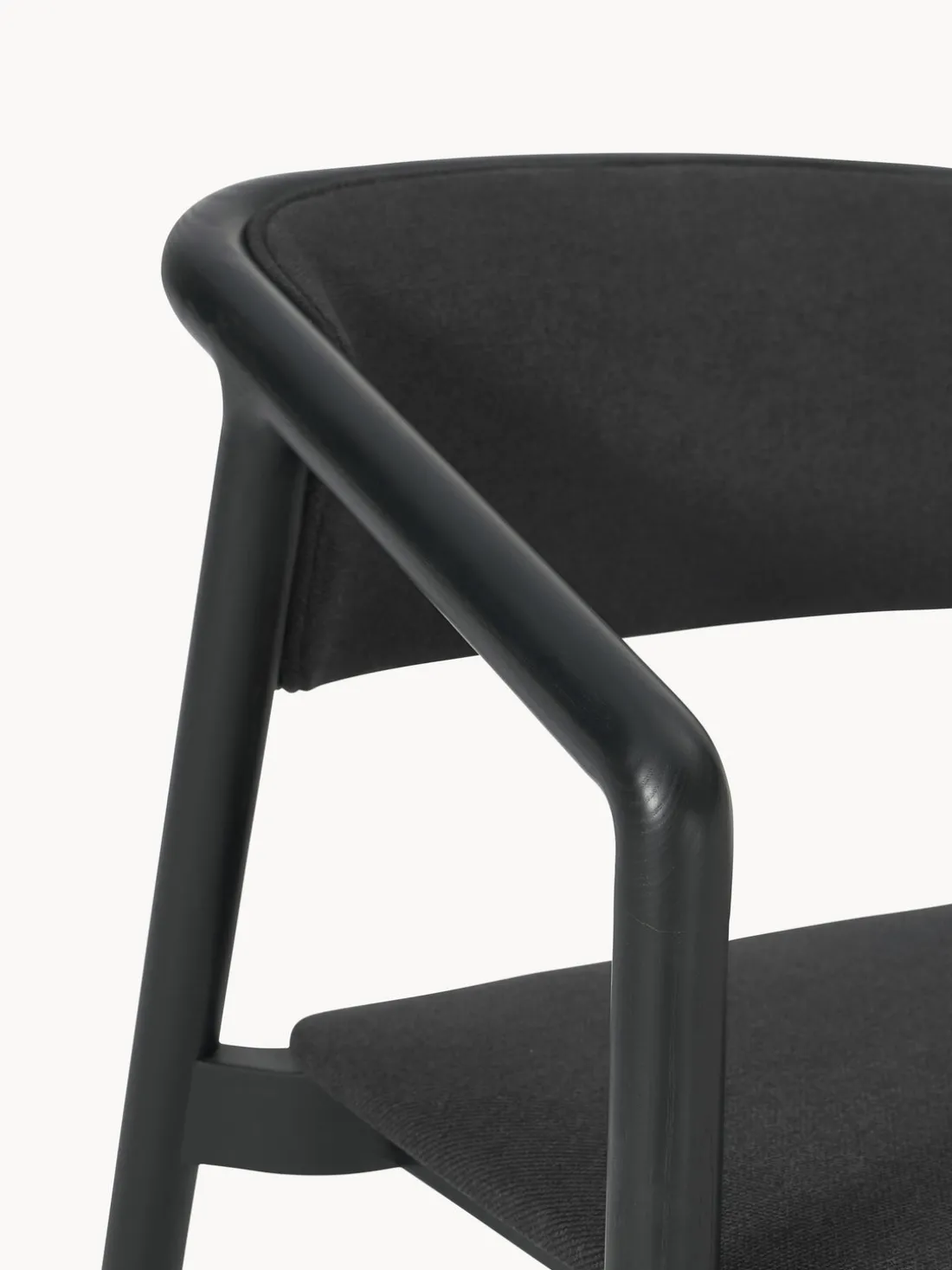 Silla tapizada con reposabrazos Gali