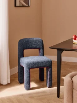 Silla tapizada en tejido bouclé Ana