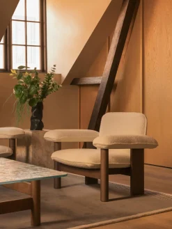 Sillón de lana y madera de roble Brasilia