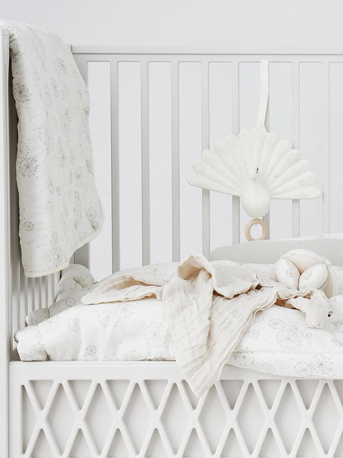 Sonajero colgante de algodón ecológico Peacock