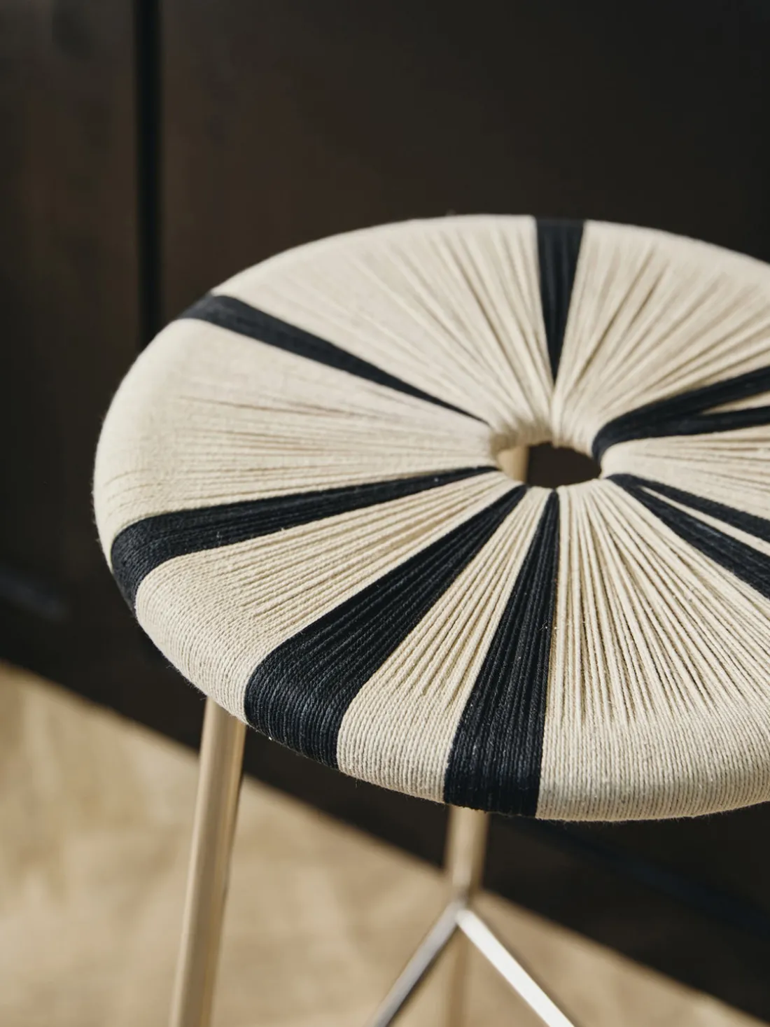 Taburete alto Morice, negro/ivory