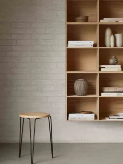 Taburete artesanal de madera de fresno Skjern