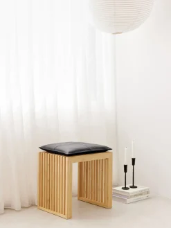 Taburete de madera de bambú Rib