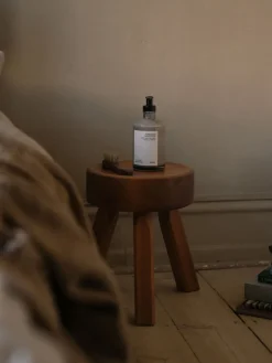 Taburete de madera de pino AML