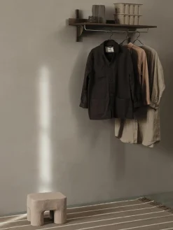 Taburete infantil artesanal Podo