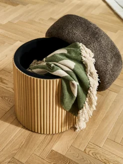 Taburete tapizado en borreguillo bouclé con espacio de almacenamiento Nala