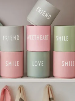 Taza con frase de diseño Favourite SMILE