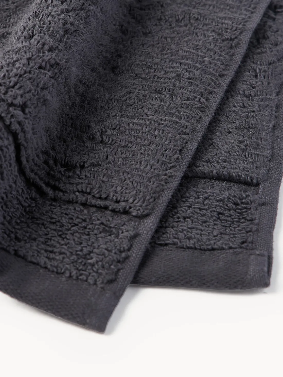 Toalla con borde a rayas Luxe, tamaños diferentes