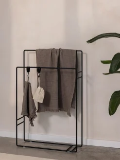 Toallero de metal Delaya