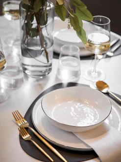 Vajilla artesanal de porcelana Salt, 4 comensales (12 pzas.)