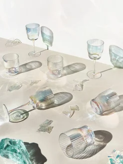 Vasos de agua soplados con relieve y brillo nacarino Juno, 4 uds.