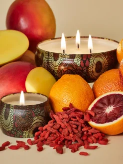 Vela perfumada artesanal Japonica Collection (bayas de goji, mango y naranja tarocco)