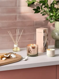 Vela perfumada de tres mechas Statement (coco, mango y vainilla de Tahití)