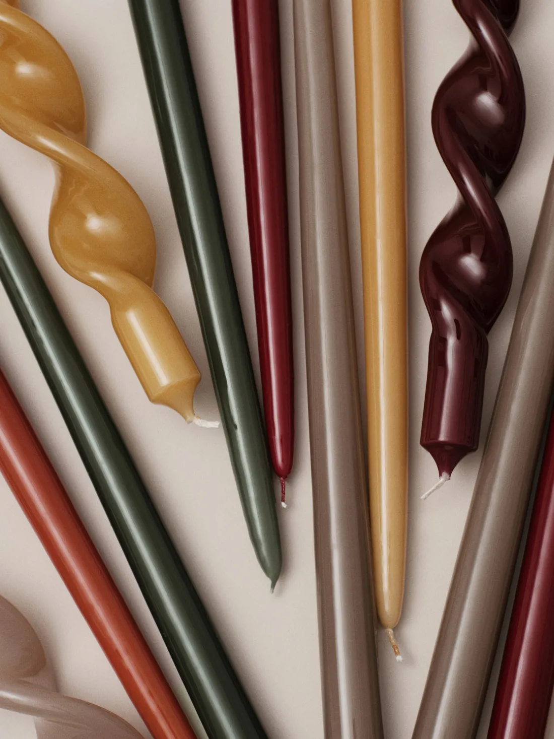 Velas cónicas artesanales Twist, 2 uds.