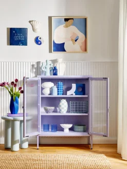 Vitrina de metal con cristal acanalado The Mixer