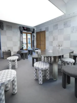 Westwing | Crosby Studios, taburete tapizado Tabouret