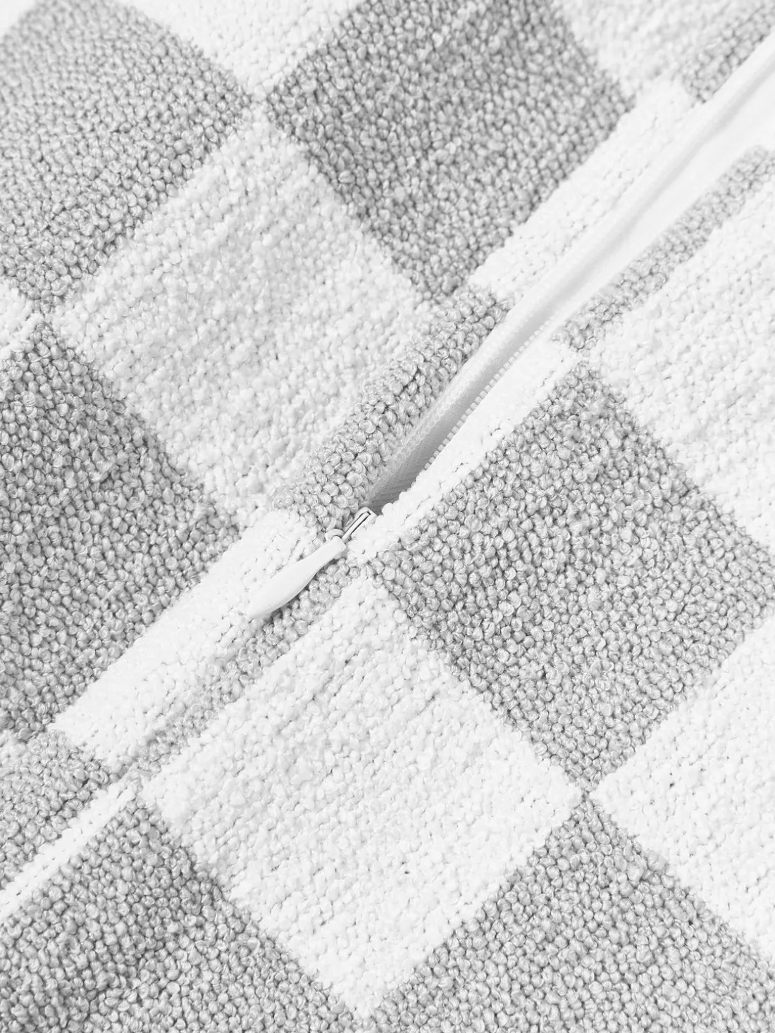 Westwing | Crosby Studios, funda de cojín a cuadros Oreiller