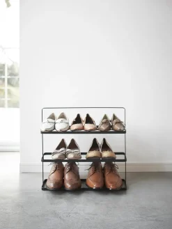 Zapatero de metal Tower